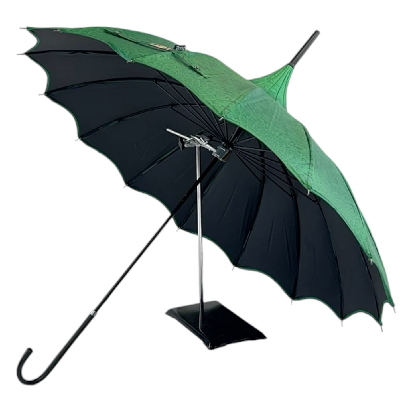 Boutique Patterned Pagoda with Scalloped edge Green