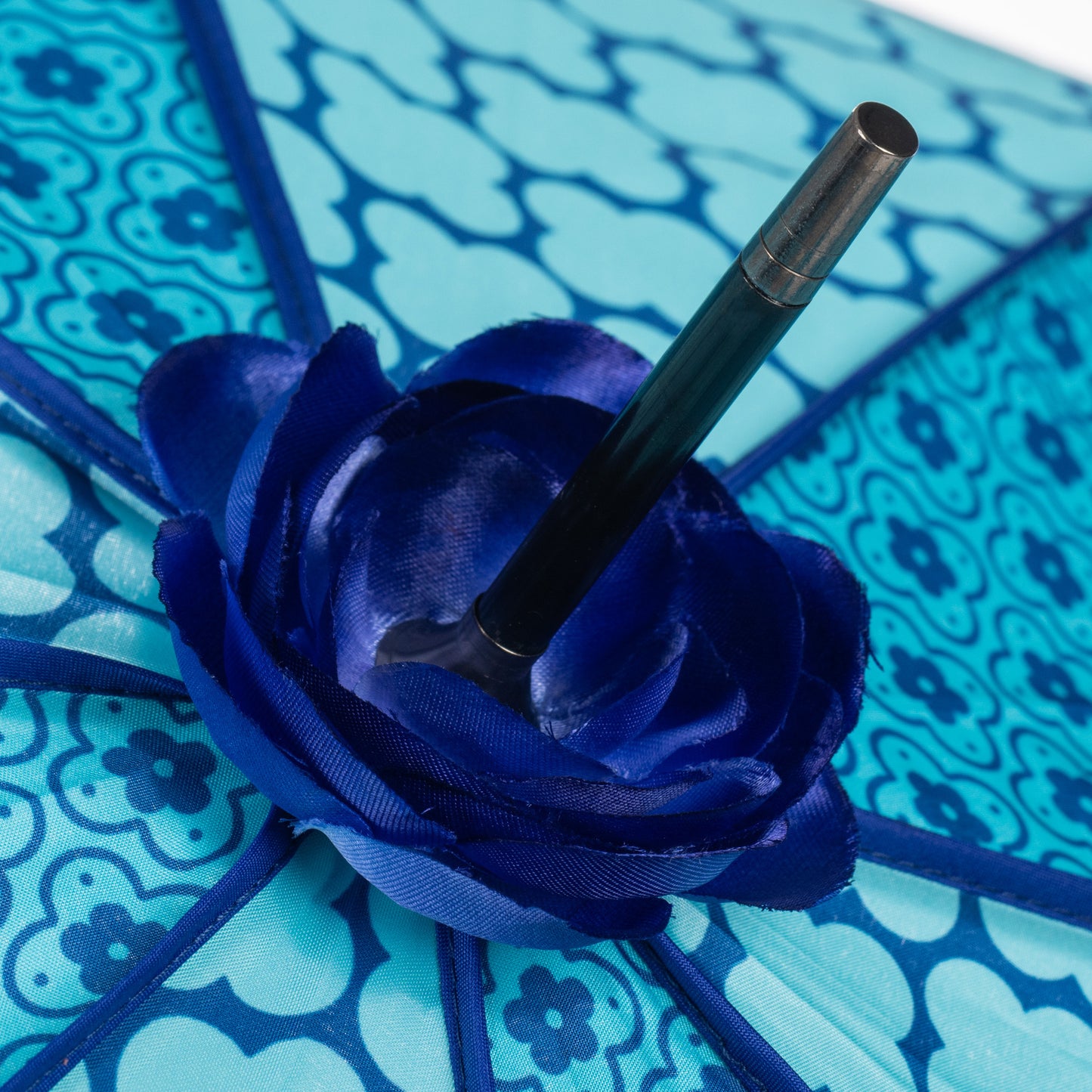 Darling Divas Let it Shine Boutique Umbrella